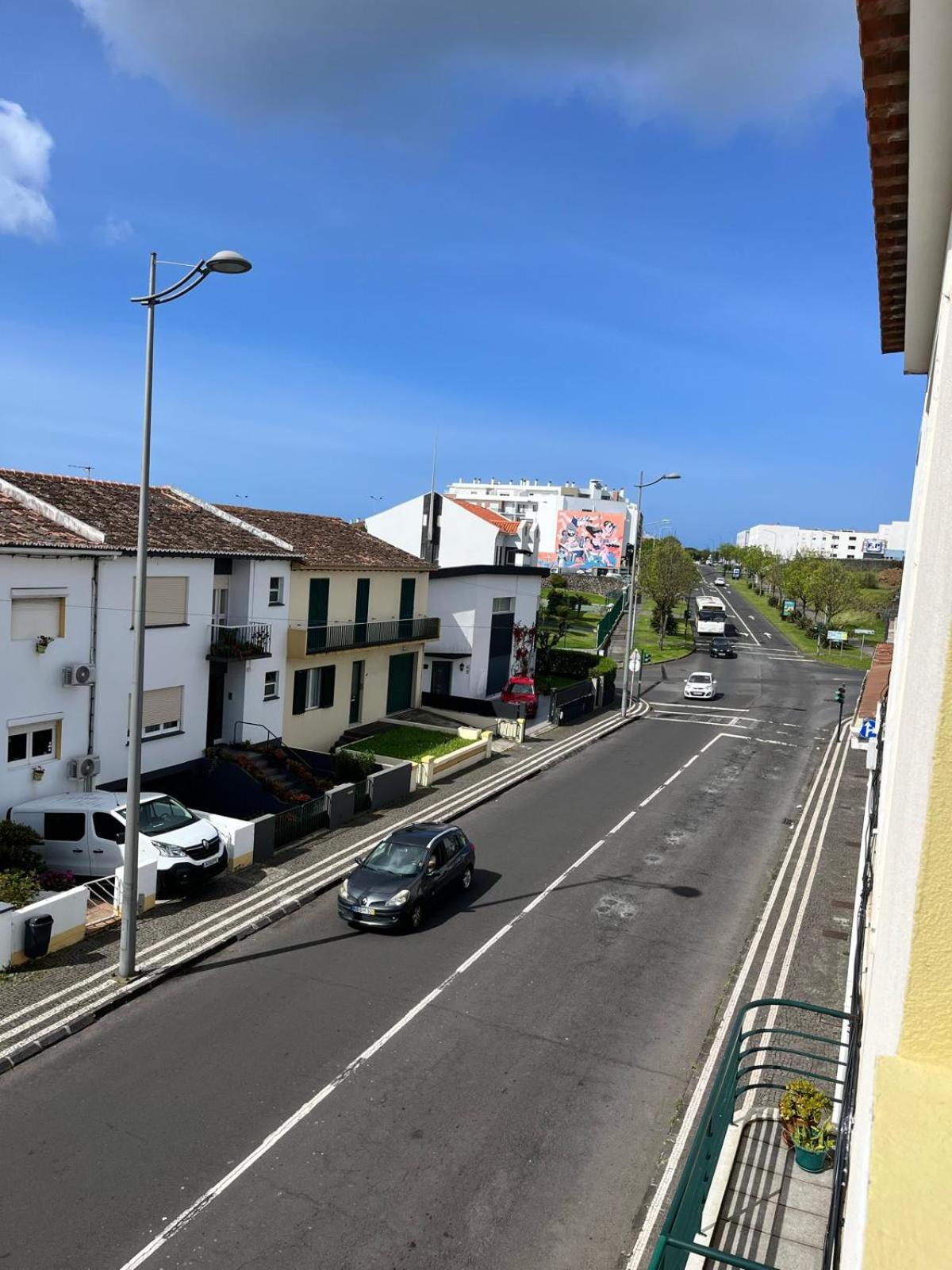 Modern Condo Ponta Delgada Buitenkant foto